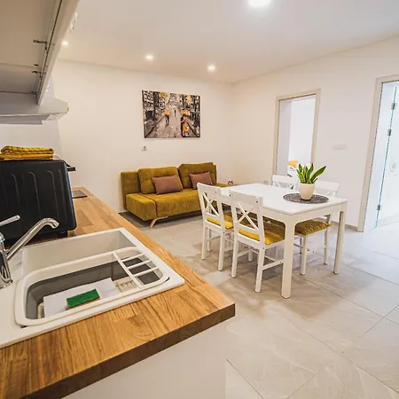 Gotar With Garden Lägenhet