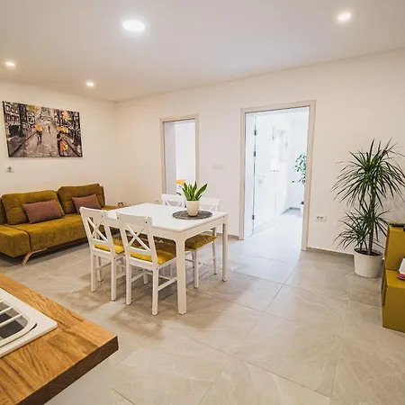 Gotar With Garden Lägenhet *