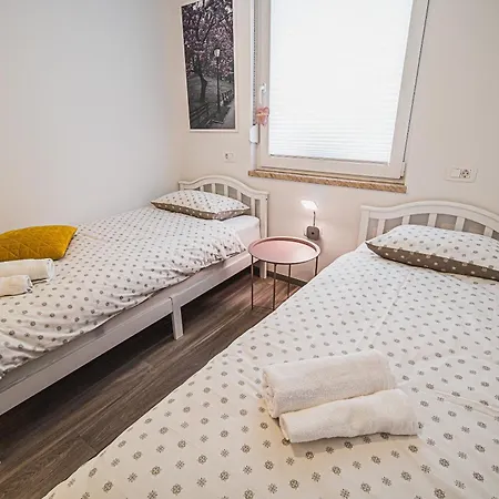 Gotar With Garden Lägenhet *