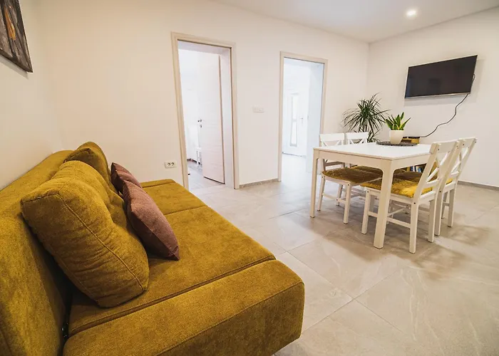 Gotar With Garden Apartamento Kobarid