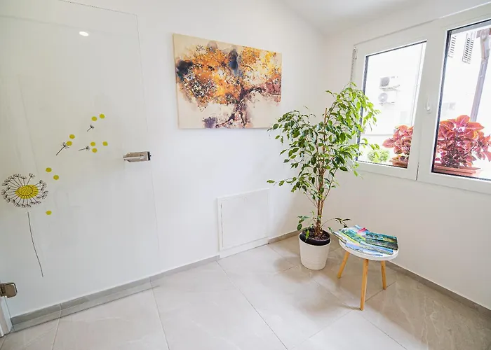 Apartamento Gotar With Garden